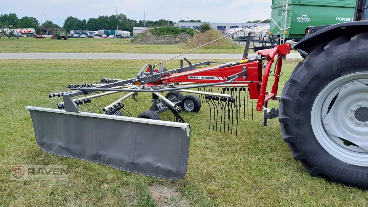 Schwader of the type Massey Ferguson RK 451 DN, Neumaschine in Sulingen (Picture 4)