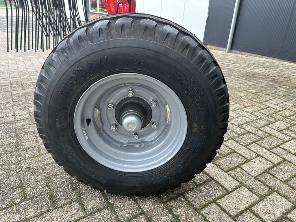 Schwader a típus Massey Ferguson RK 662-TRC, Neumaschine ekkor: MARIENHEEM (Kép 7)