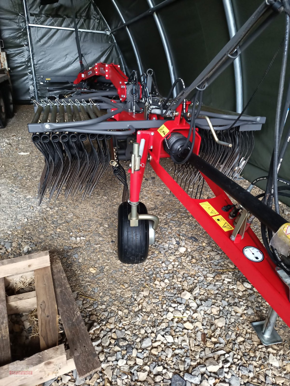 Schwader van het type Massey Ferguson RK 702 TR-SDX, Gebrauchtmaschine in Titting (Foto 2)