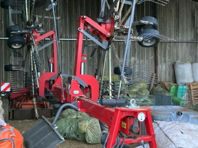 Schwader van het type Massey Ferguson RK 772 SD-TRC, Gebrauchtmaschine in CHEMINOT (Foto 1)