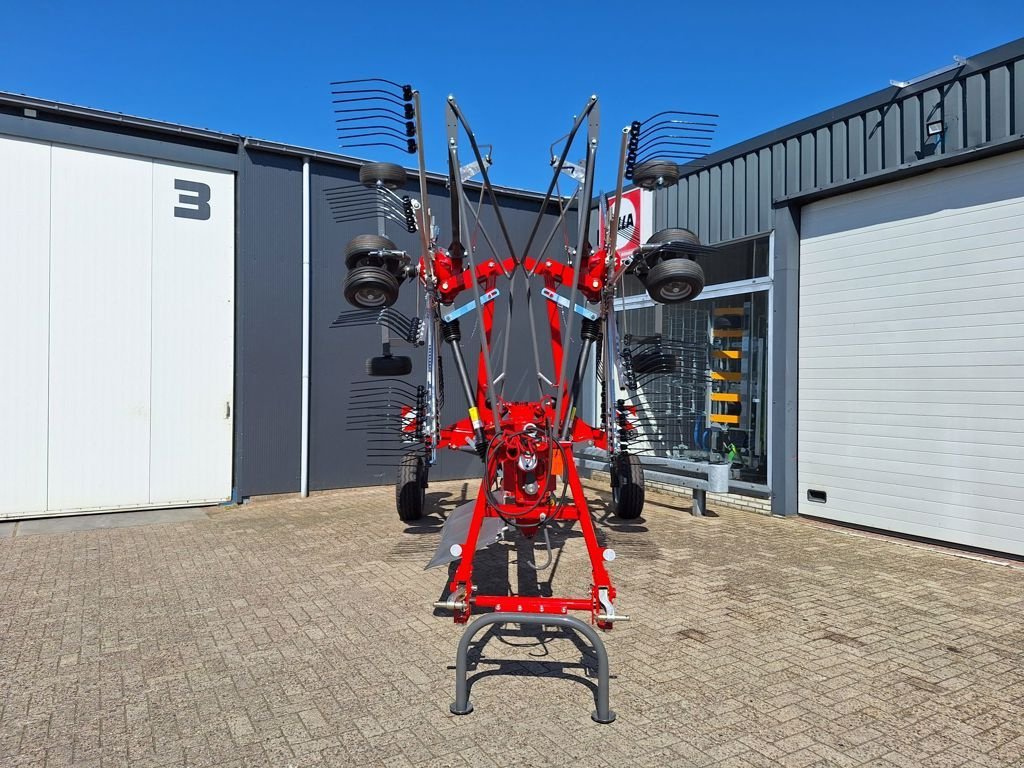 Schwader a típus Massey Ferguson RK 802 TRC, Neumaschine ekkor: MARIENHEEM (Kép 2)