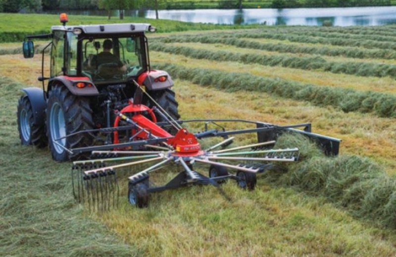 Schwader del tipo Massey Ferguson RK451DN, Gebrauchtmaschine en Sakskøbing (Imagen 2)