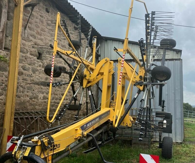 Schwader a típus New Holland NEW HOLLAND PROROTOR C 760, Gebrauchtmaschine ekkor: AUTUN (Kép 1)