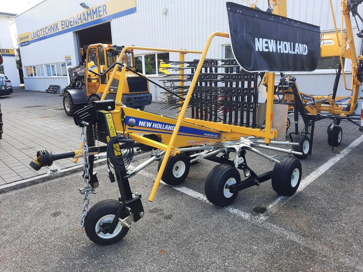 Schwader от тип New Holland Prorotor 420 Seitenschwader, Neumaschine в Burgkirchen (Снимка 1)