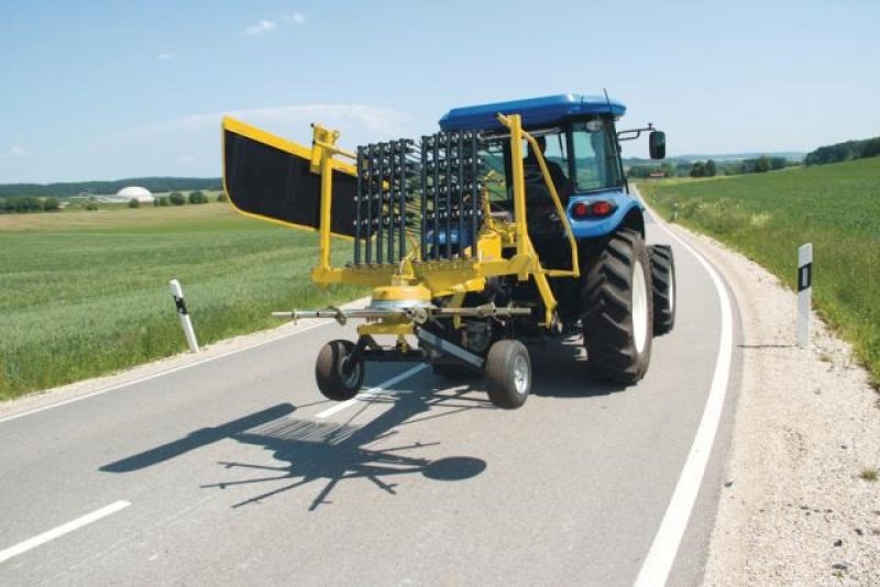 Schwader tip New Holland PROROTOR 450, Gebrauchtmaschine in Hadsten (Poză 3)