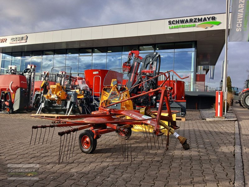 Schwader Türe ait Pöttinger Einkreiselschwader, Gebrauchtmaschine içinde Aurolzmünster