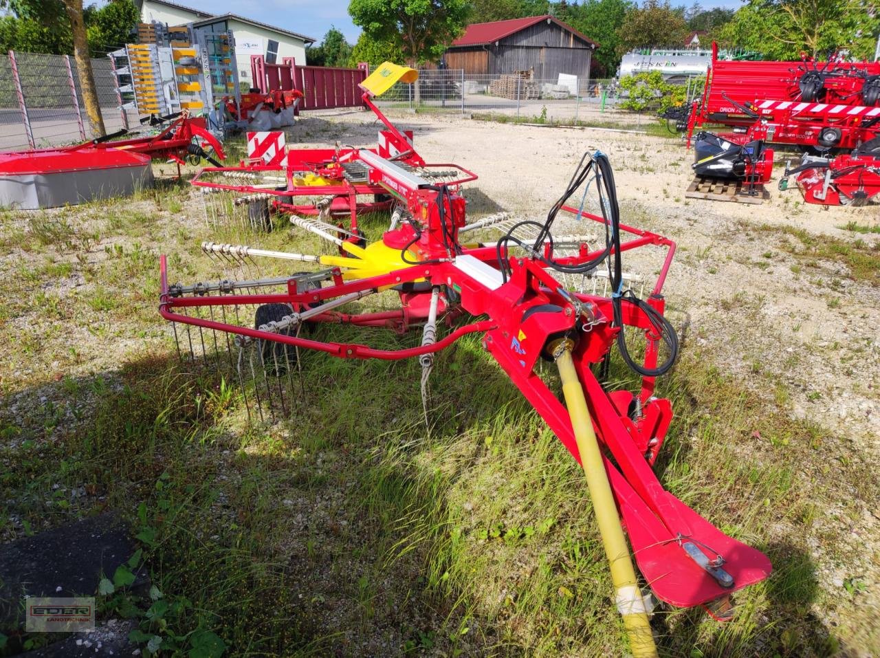 Schwader typu Pöttinger EuroTop 601 Multitast, Gebrauchtmaschine v Luizhausen-Lonsee (Obrázek 2)