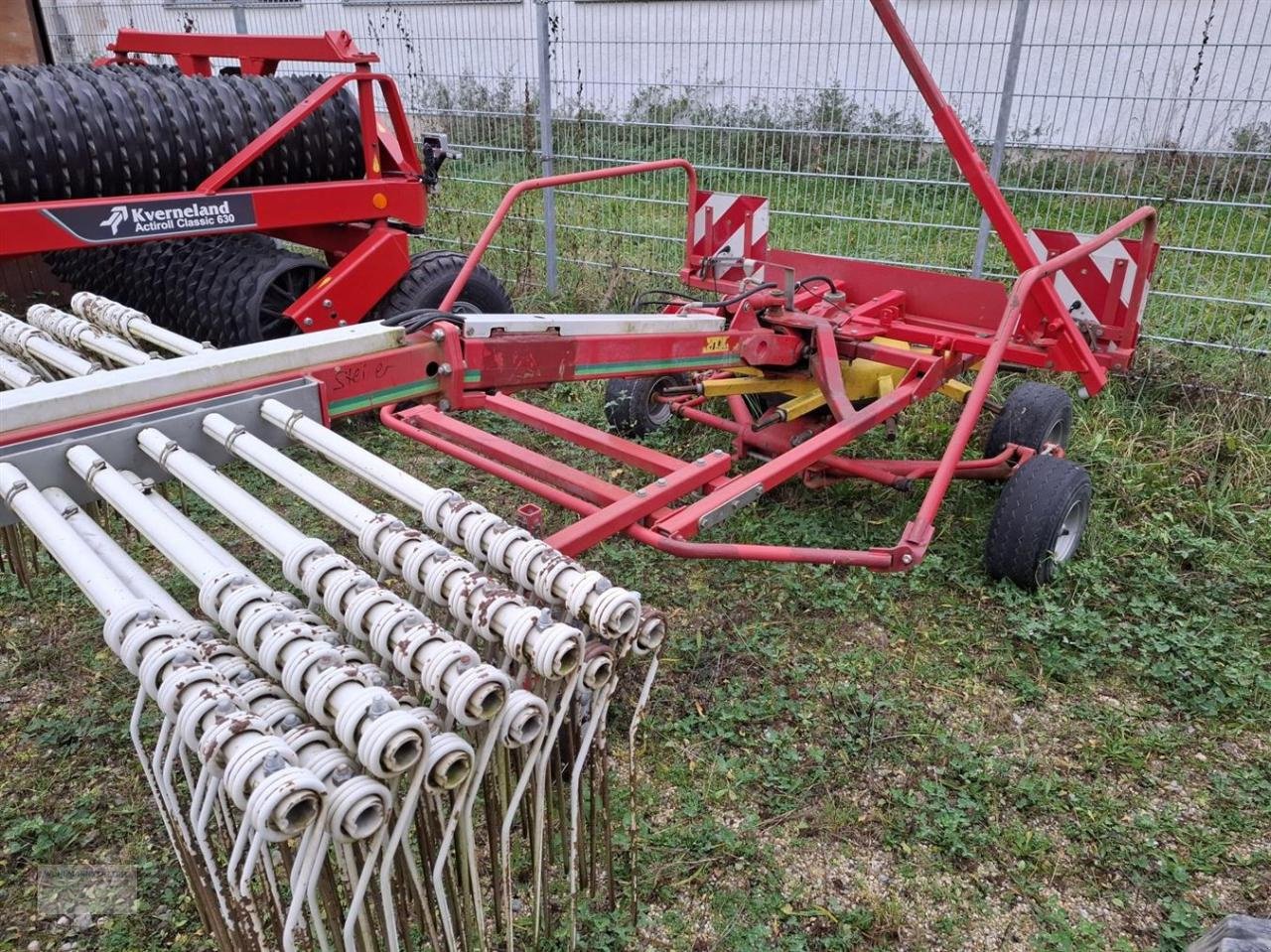 Schwader des Typs Pöttinger EUROTOP 601 MULTITAST, Gebrauchtmaschine in Unterdietfurt (Bild 7)