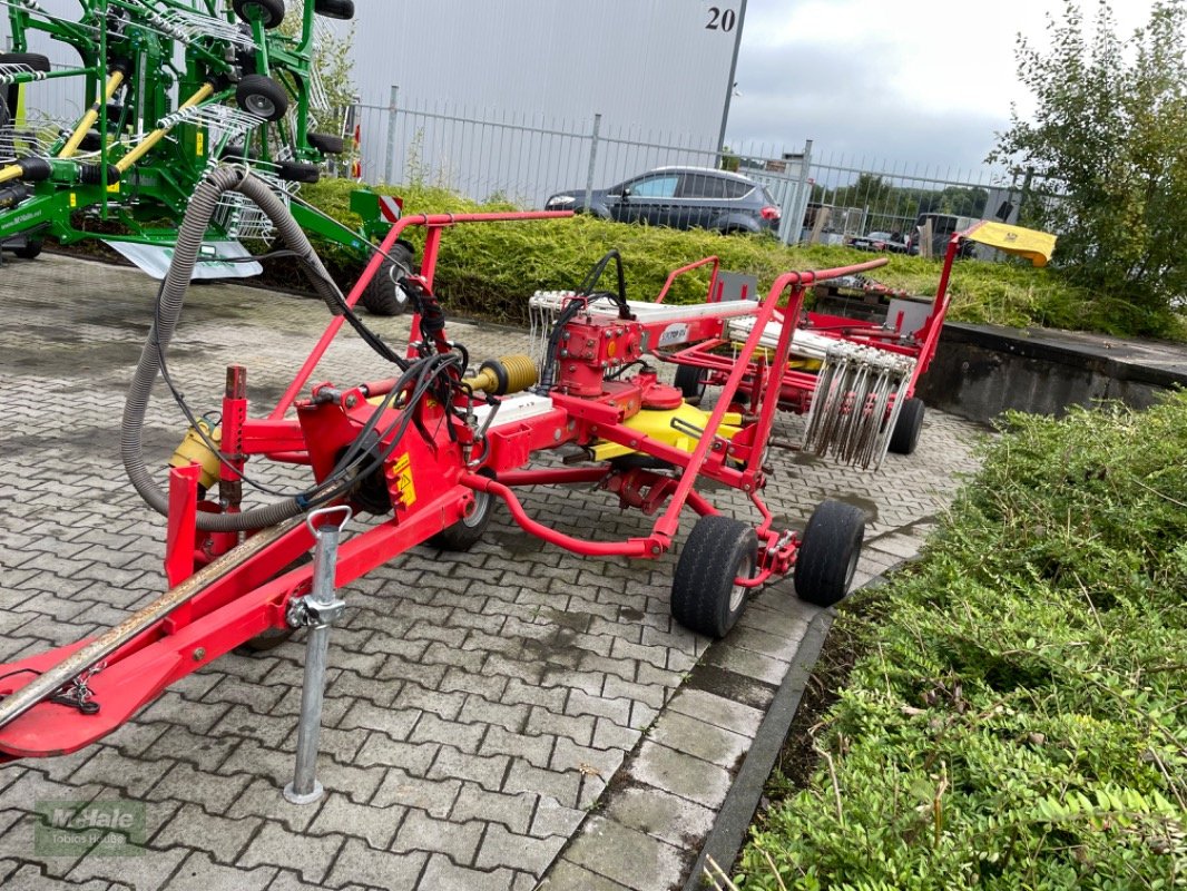 Schwader van het type Pöttinger Eurotop 601A, Neumaschine in Borgholzhausen (Foto 3)