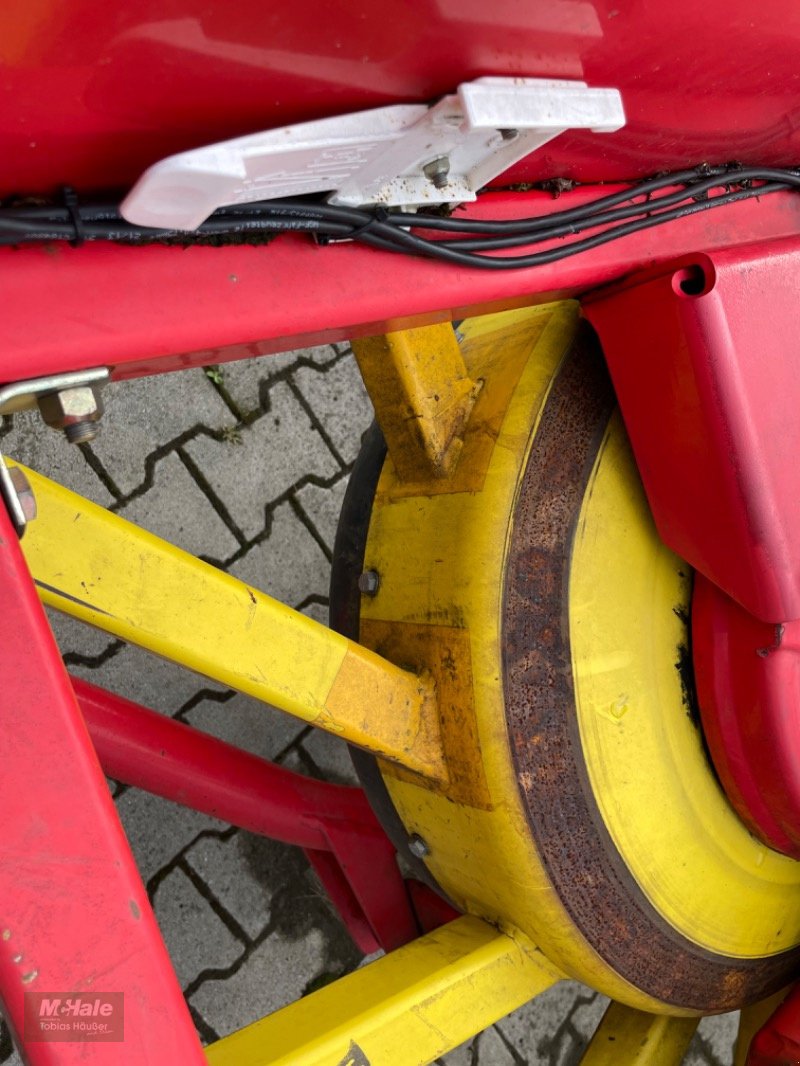 Schwader van het type Pöttinger Eurotop 601A, Neumaschine in Borgholzhausen (Foto 18)