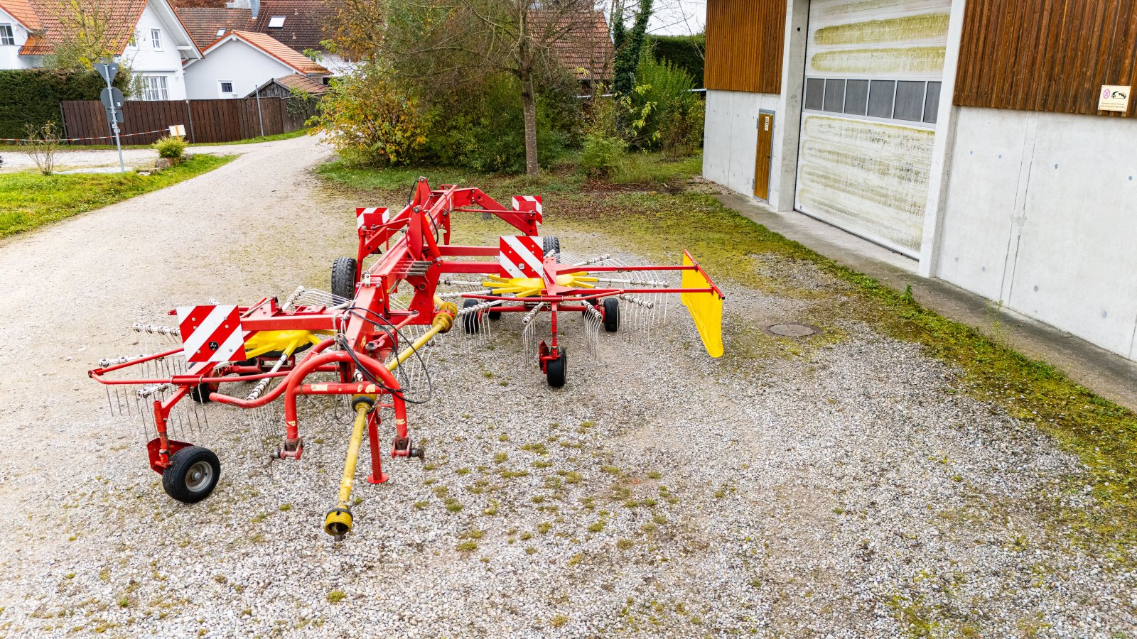 Schwader типа Pöttinger Eurotop 651 A Multitast, Gebrauchtmaschine в Schöngeising (Фотография 1)