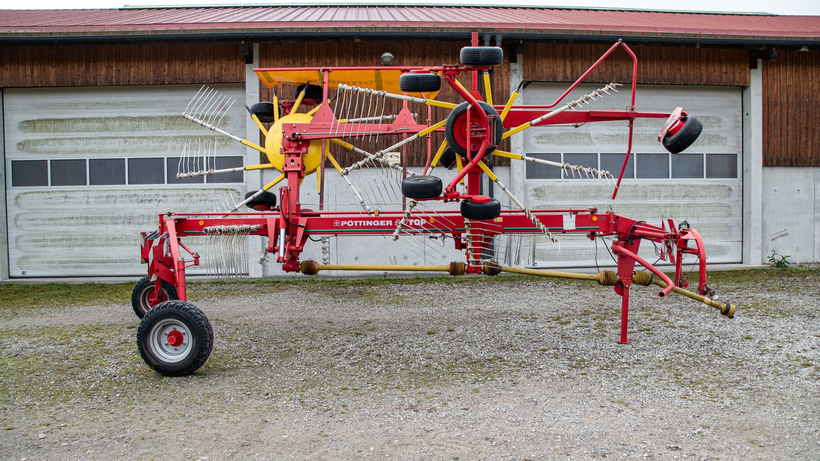 Schwader типа Pöttinger Eurotop 651 A Multitast, Gebrauchtmaschine в Schöngeising (Фотография 3)