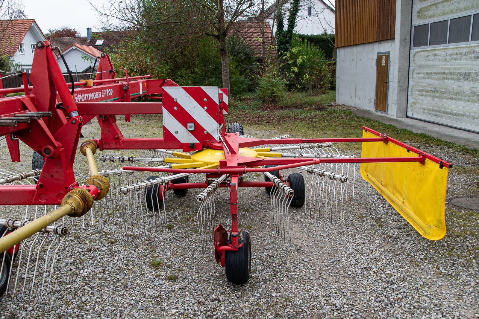 Schwader типа Pöttinger Eurotop 651 A Multitast, Gebrauchtmaschine в Schöngeising (Фотография 10)