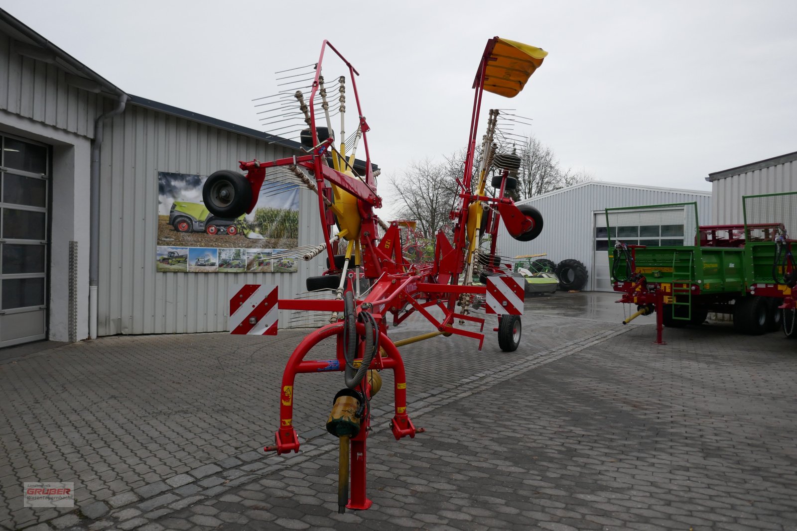 Schwader van het type Pöttinger Eurotop 801 A, Gebrauchtmaschine in Dorfen (Foto 2)