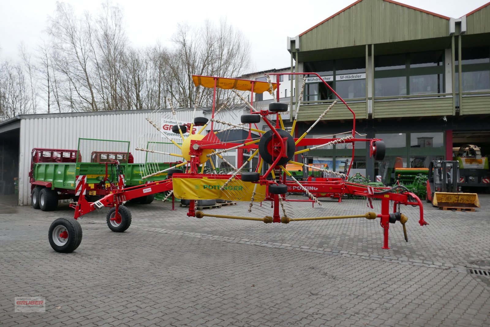 Schwader van het type Pöttinger Eurotop 801 A, Gebrauchtmaschine in Dorfen (Foto 3)