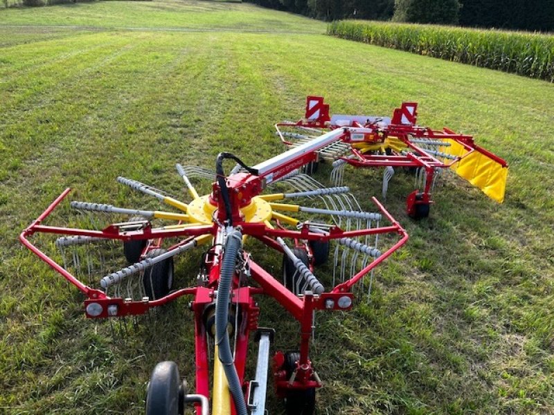 Schwader tip Pöttinger Pöttinger Schwader TOP 611 A TOPTECH Plus Wurmschwader BJ.2017, Gebrauchtmaschine in Rottweil (Poză 1)