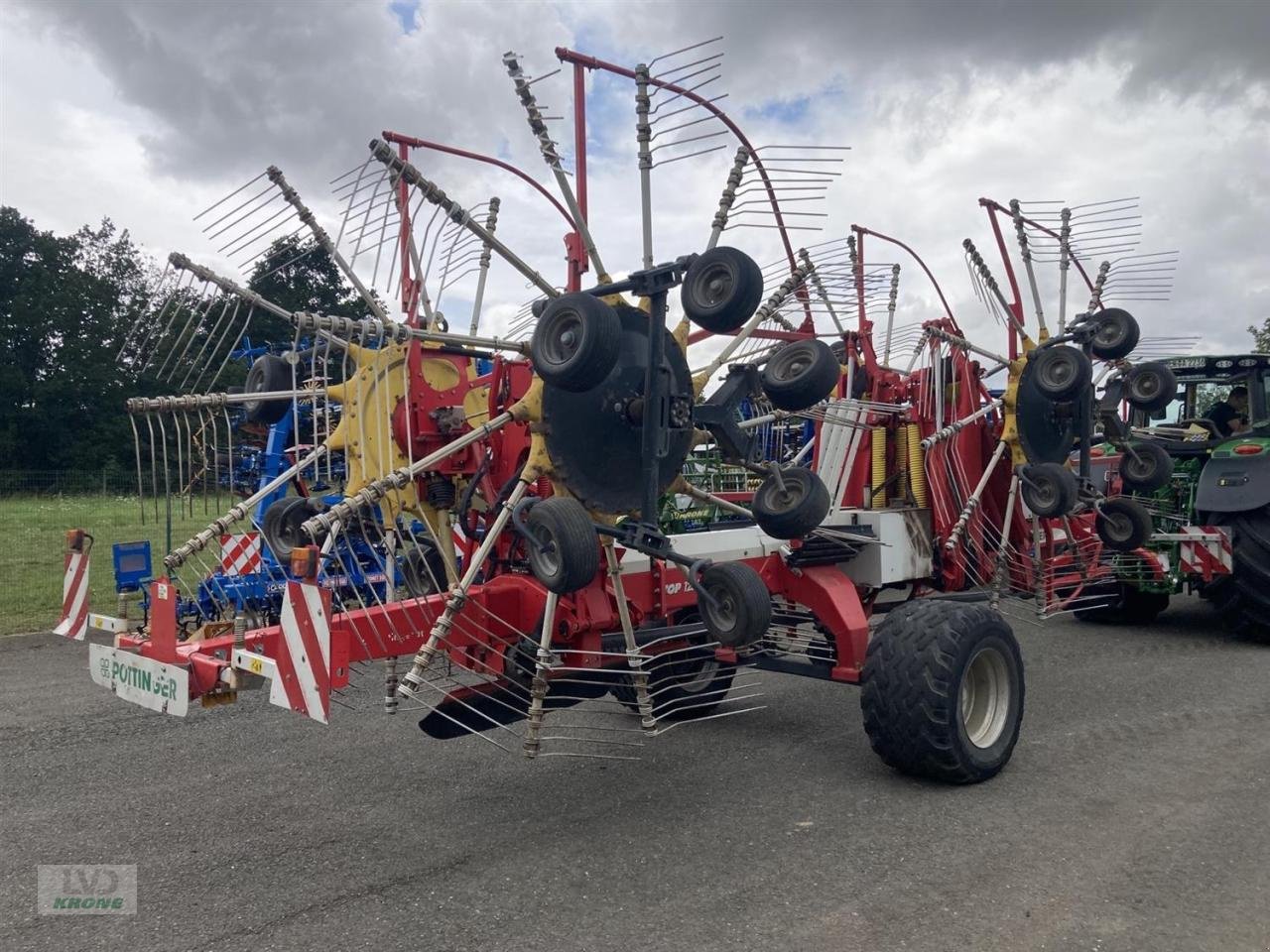 Schwader typu Pöttinger Top 1252C, Gebrauchtmaschine w Zorbau (Zdjęcie 2)