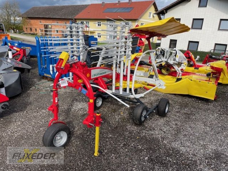 Schwader van het type Pöttinger Top 382, Neumaschine in Pattigham (Foto 5)