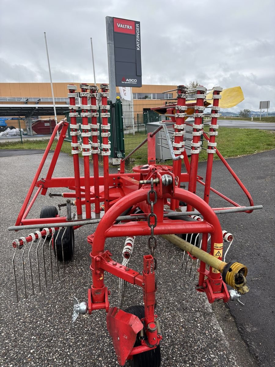 Schwader van het type Pöttinger TOP 420 N, Gebrauchtmaschine in Arnreit (Foto 1)