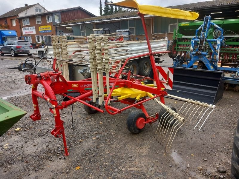 Schwader del tipo Pöttinger Top  421, Gebrauchtmaschine en Nieheim Kreis Höxter (Imagen 1)