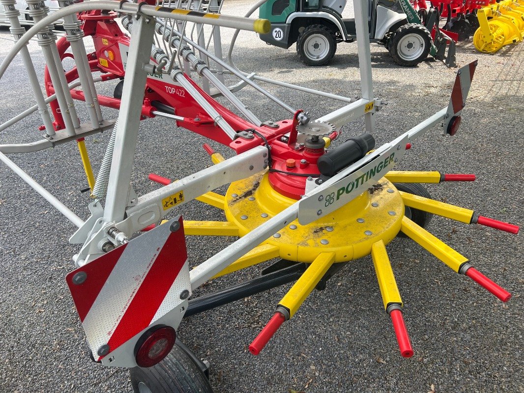 Schwader van het type Pöttinger TOP 422, Neumaschine in Lemgo (Foto 3)