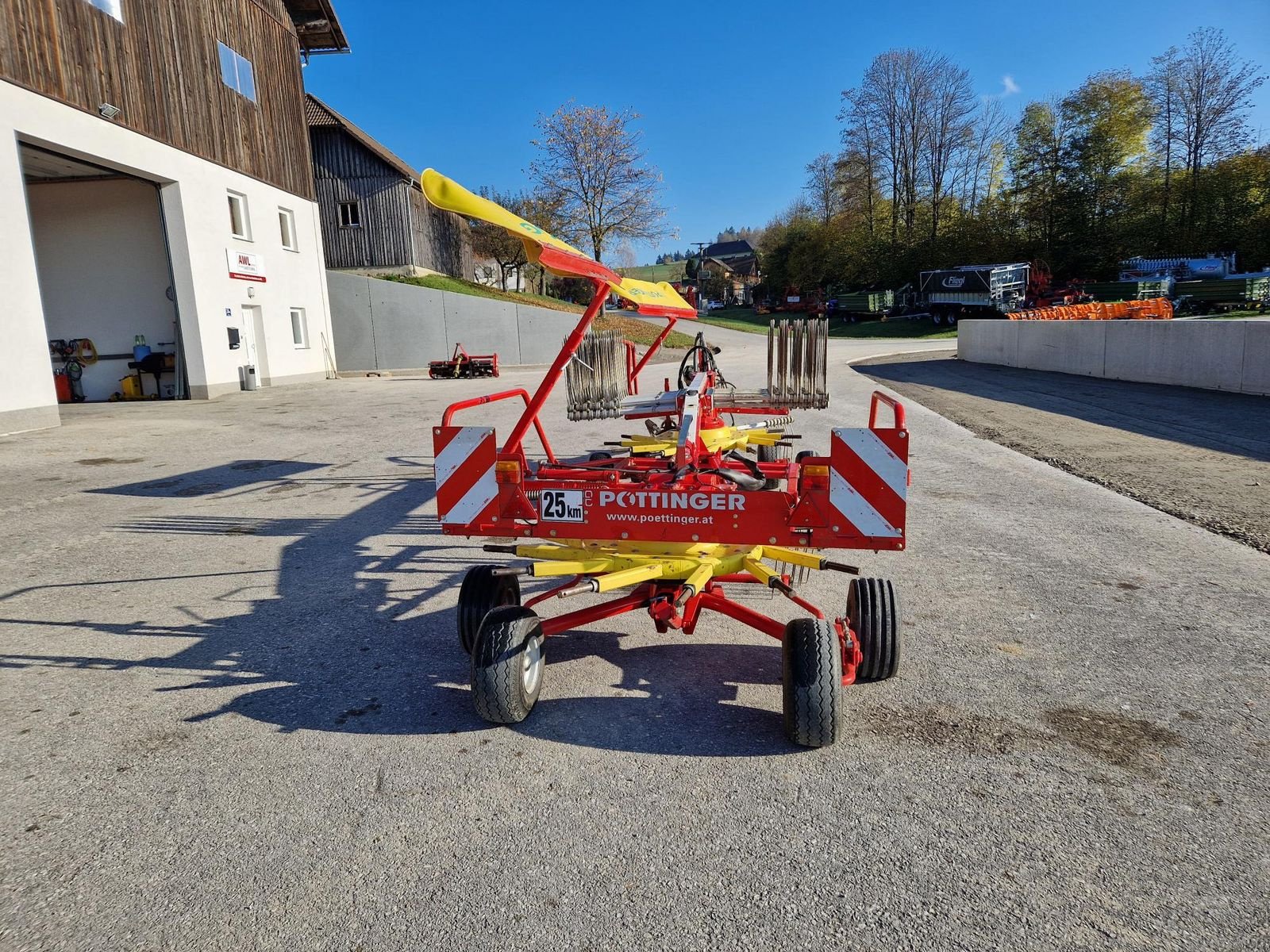 Schwader van het type Pöttinger TOP 611A Toptech Plus, Gebrauchtmaschine in Grünbach (Foto 5)