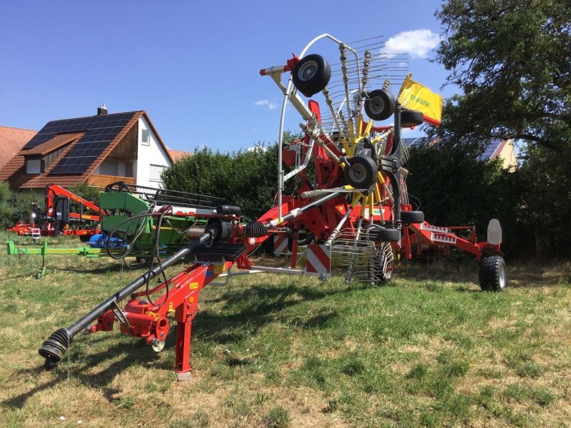 Schwader typu Pöttinger TOP 722, Neumaschine v Burgbernheim