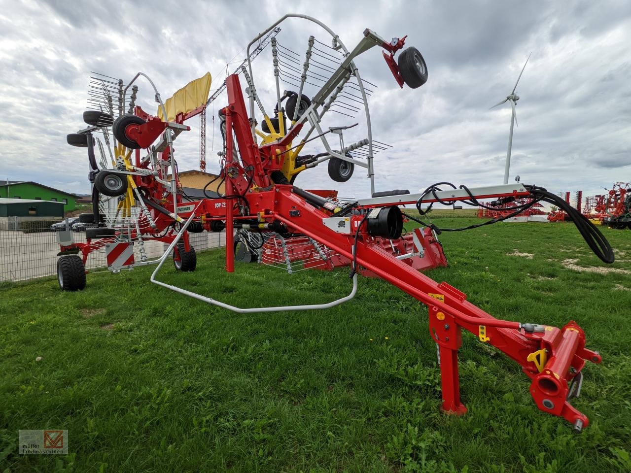 Schwader del tipo Pöttinger Top 722, Neumaschine In Bonndorf (Immagine 2)