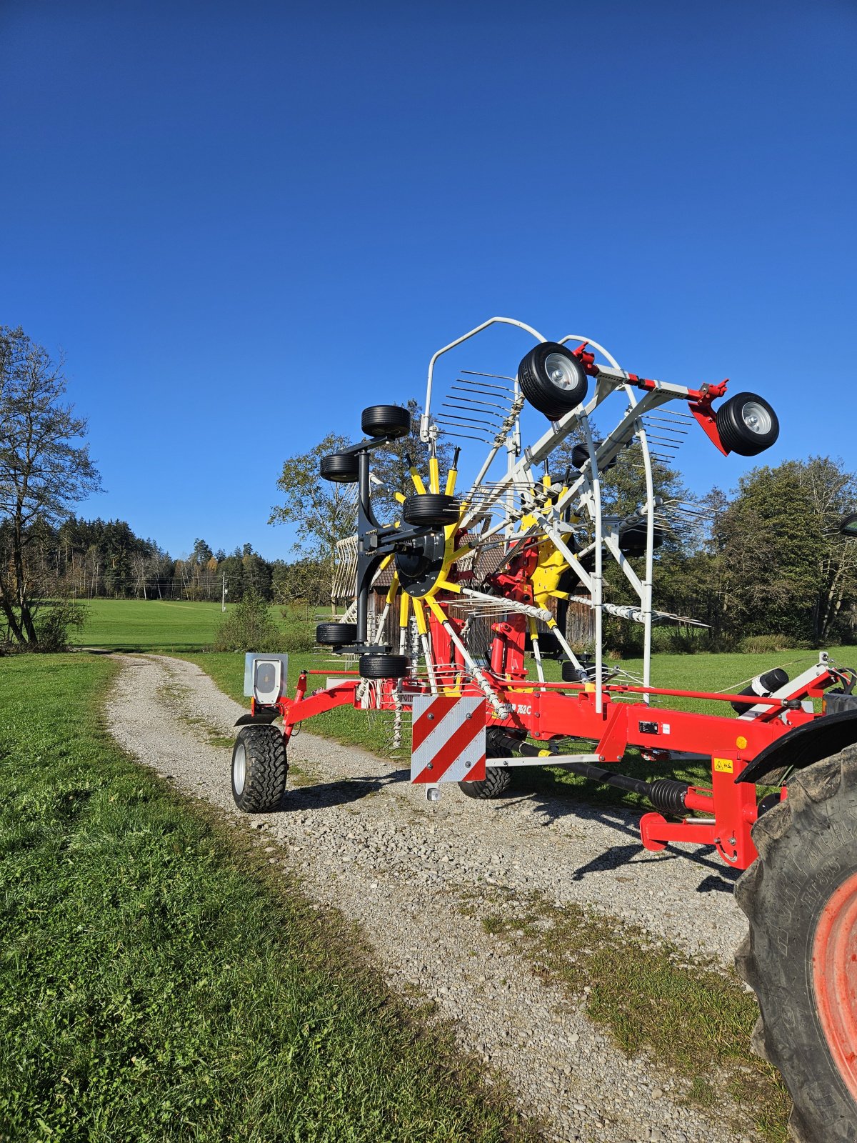 Schwader от тип Pöttinger Top 762 C, Gebrauchtmaschine в Böhen (Снимка 1)