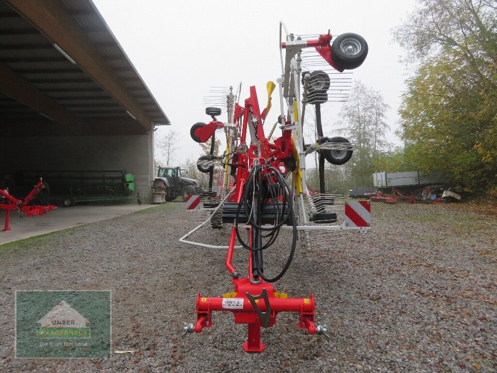 Schwader del tipo Pöttinger TOP 812, Gebrauchtmaschine en Hofkirchen (Imagen 2)