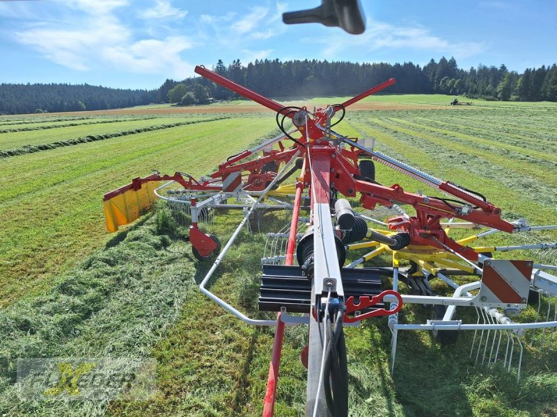 Schwader typu Pöttinger Top 812, Vorführmaschine v Pattigham (Obrázek 1)