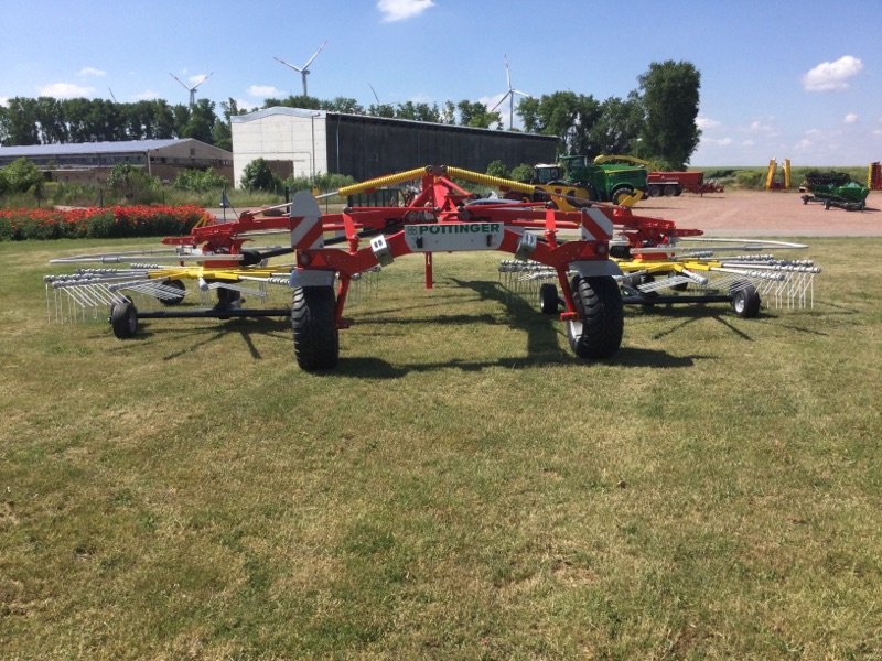 Schwader van het type Pöttinger Top 882 C, Neumaschine in Wettin-Löbejun (Foto 2)