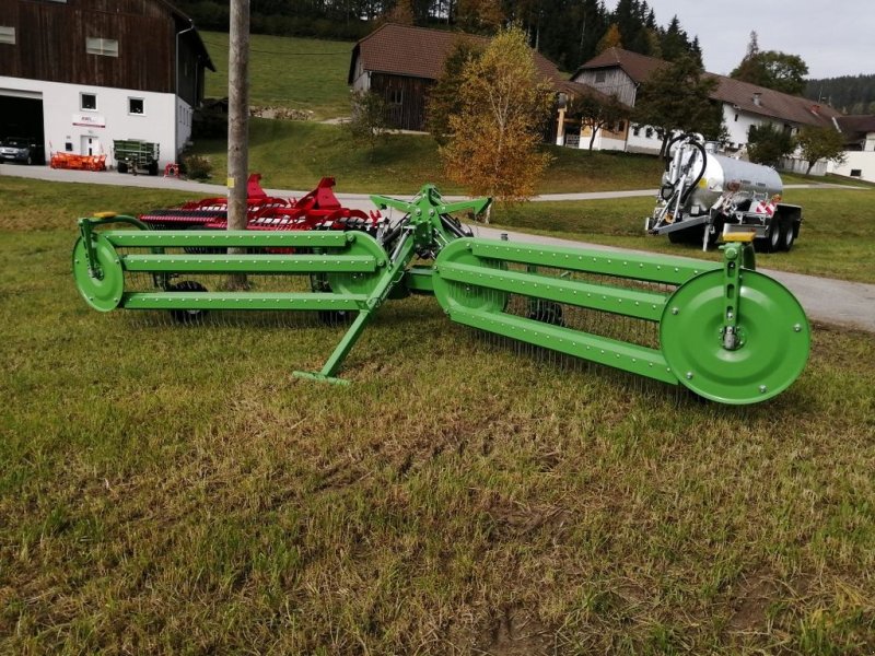 Schwader tip SaMASZ Kammschwader Twist 600, Neumaschine in Grünbach (Poză 1)