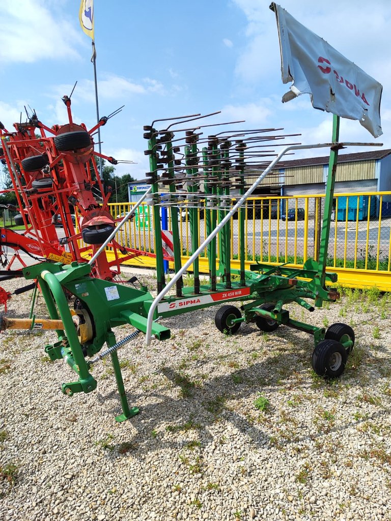 Schwader des Typs Sipma ZK 450 WIR, Gebrauchtmaschine in Lérouville (Bild 4)