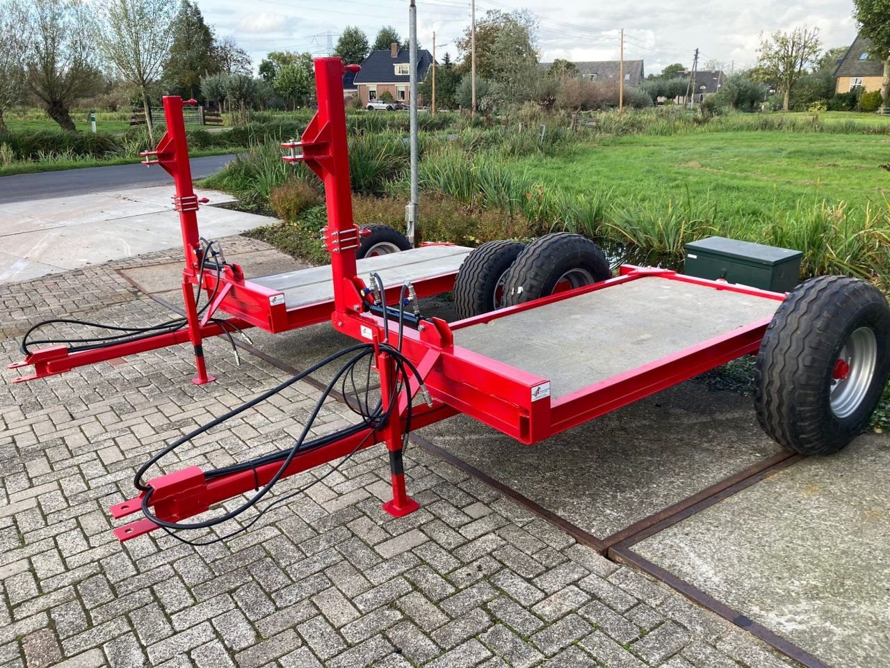 Schwader van het type Sonstige ACA Acrobaat kar 340/55x16, Neumaschine in Stolwijk (Foto 4)