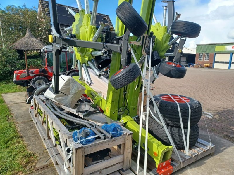 Schwader of the type Sonstige Claas Liner 2900, Neumaschine in Hasselt