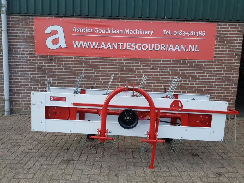 Schwader van het type Sonstige Onbekend Bandhooier, Neumaschine in Goudriaan (Foto 1)