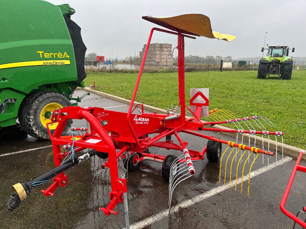 Schwader del tipo Sonstige Quad 414, Gebrauchtmaschine en VERT TOULON (Imagen 1)