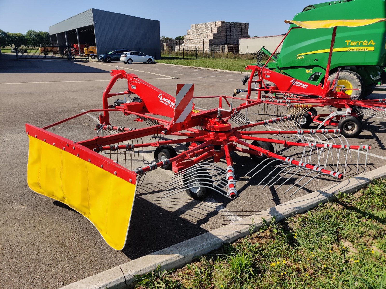 Schwader du type Sonstige Quad 414, Gebrauchtmaschine en VERT TOULON (Photo 8)