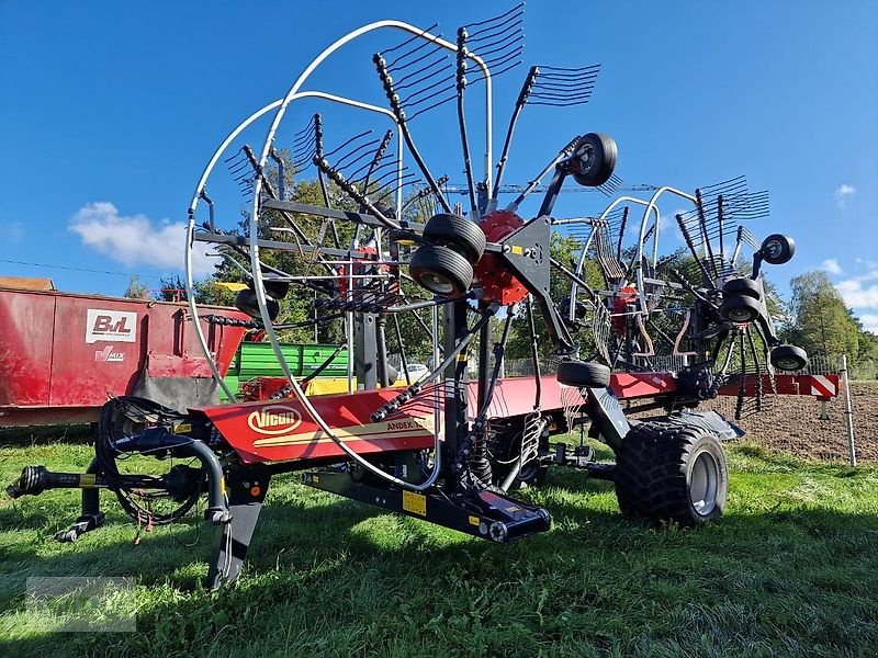 Schwader du type Vicon 1304, Vorführmaschine en Künzell (Photo 1)