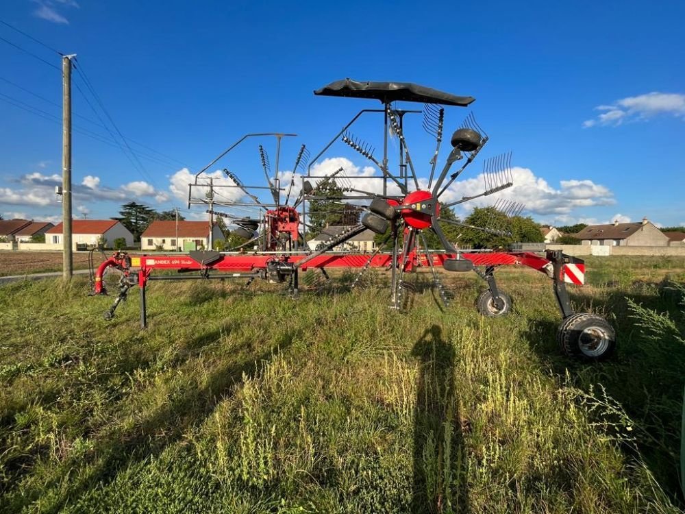 Schwader van het type Vicon ANDEX 694 VARIO, Gebrauchtmaschine in FRESNAY LE COMTE (Foto 3)