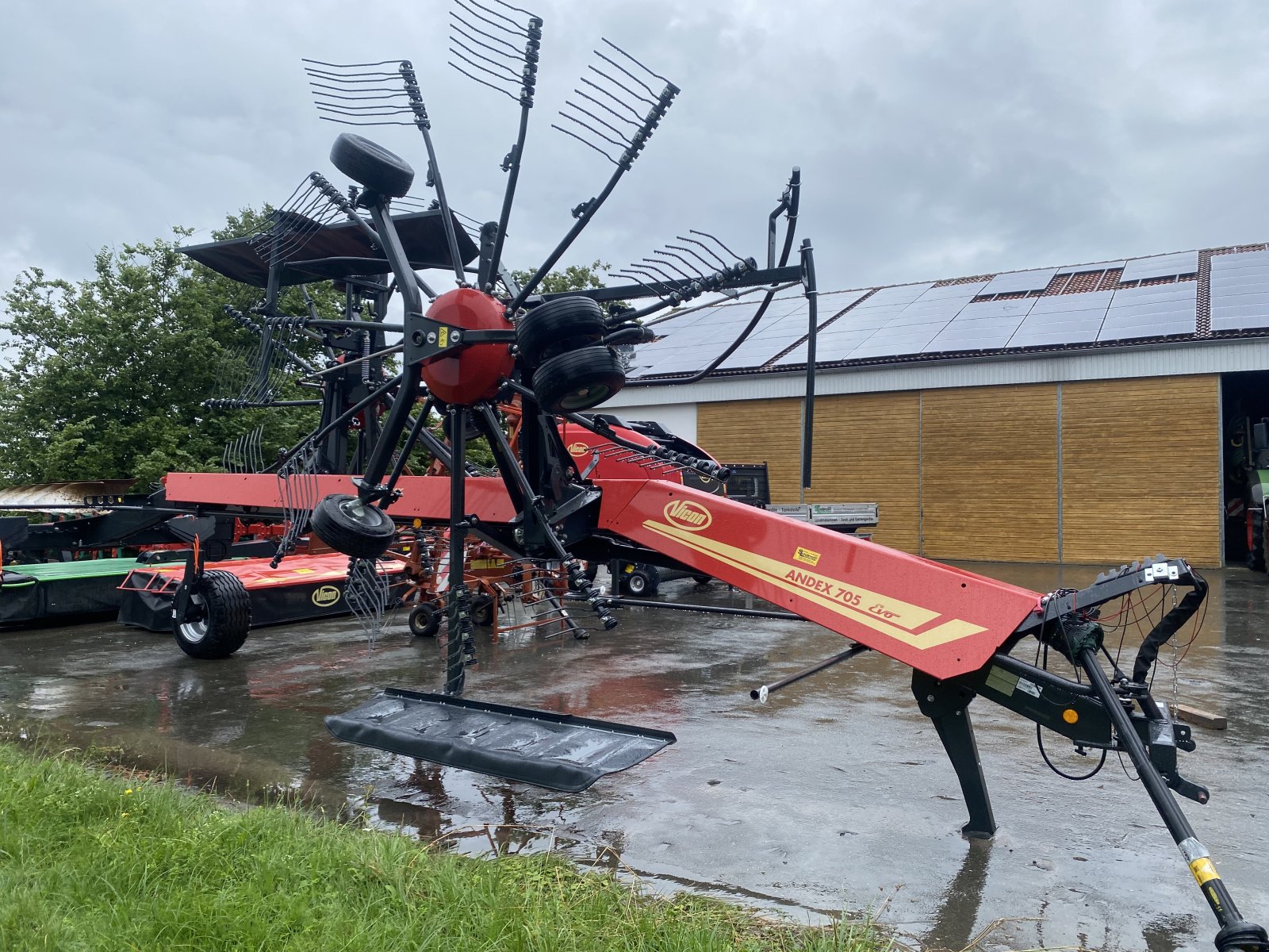 Schwader typu Vicon Andex 705, Neumaschine v Hagenbüchach (Obrázek 2)