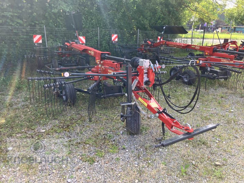 Schwader del tipo Vicon Andex 714 T Evo, Neumaschine en Ravensburg