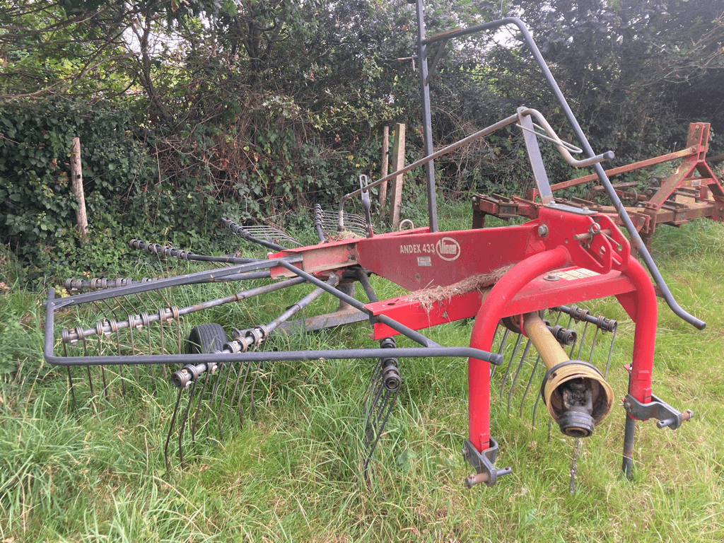 Schwader del tipo Vicon DIVERS, Gebrauchtmaschine en ISIGNY-LE-BUAT (Imagen 4)