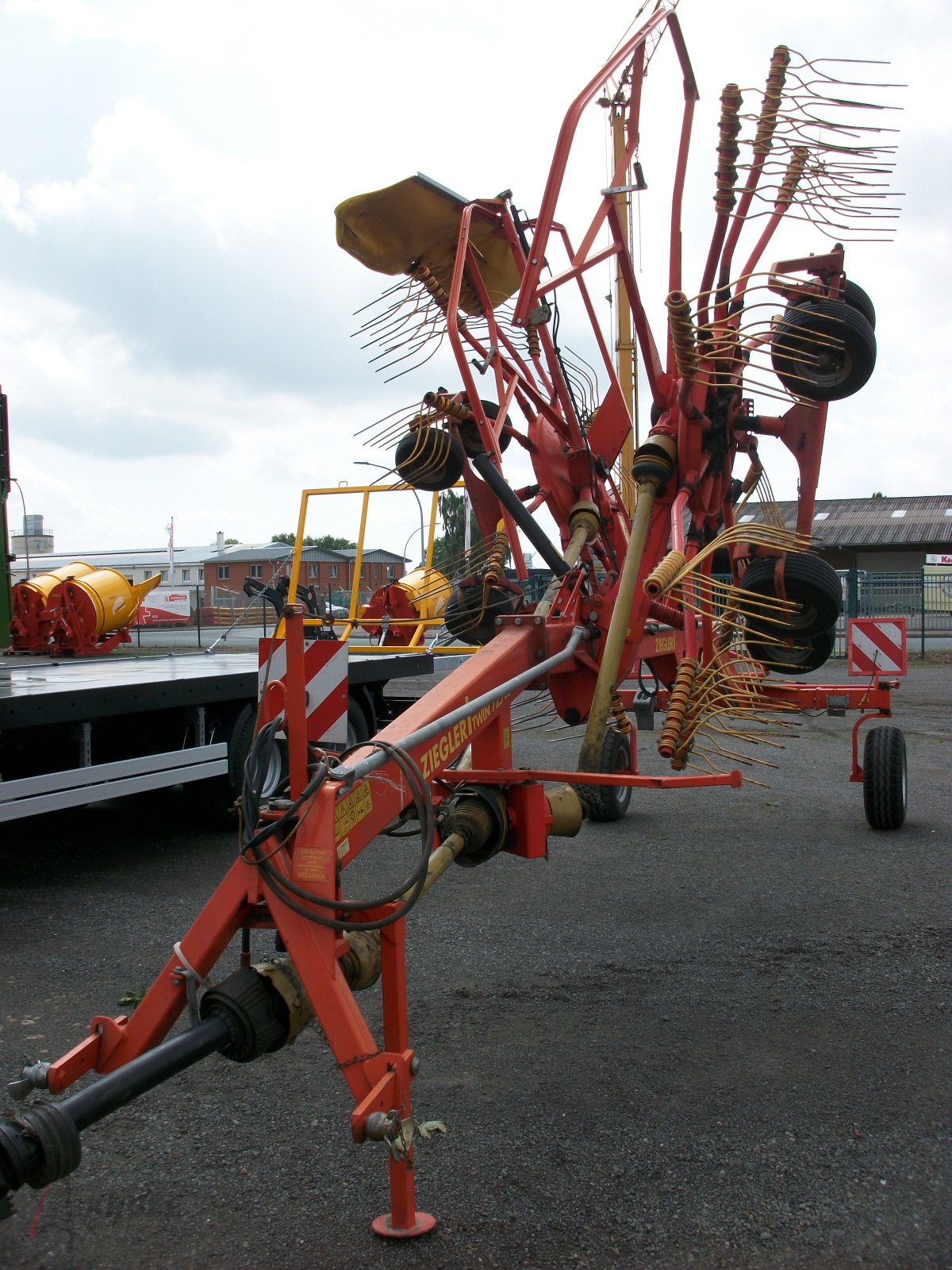 Schwader van het type Ziegler Twin 725-ES, Gebrauchtmaschine in Fürstenau (Foto 5)