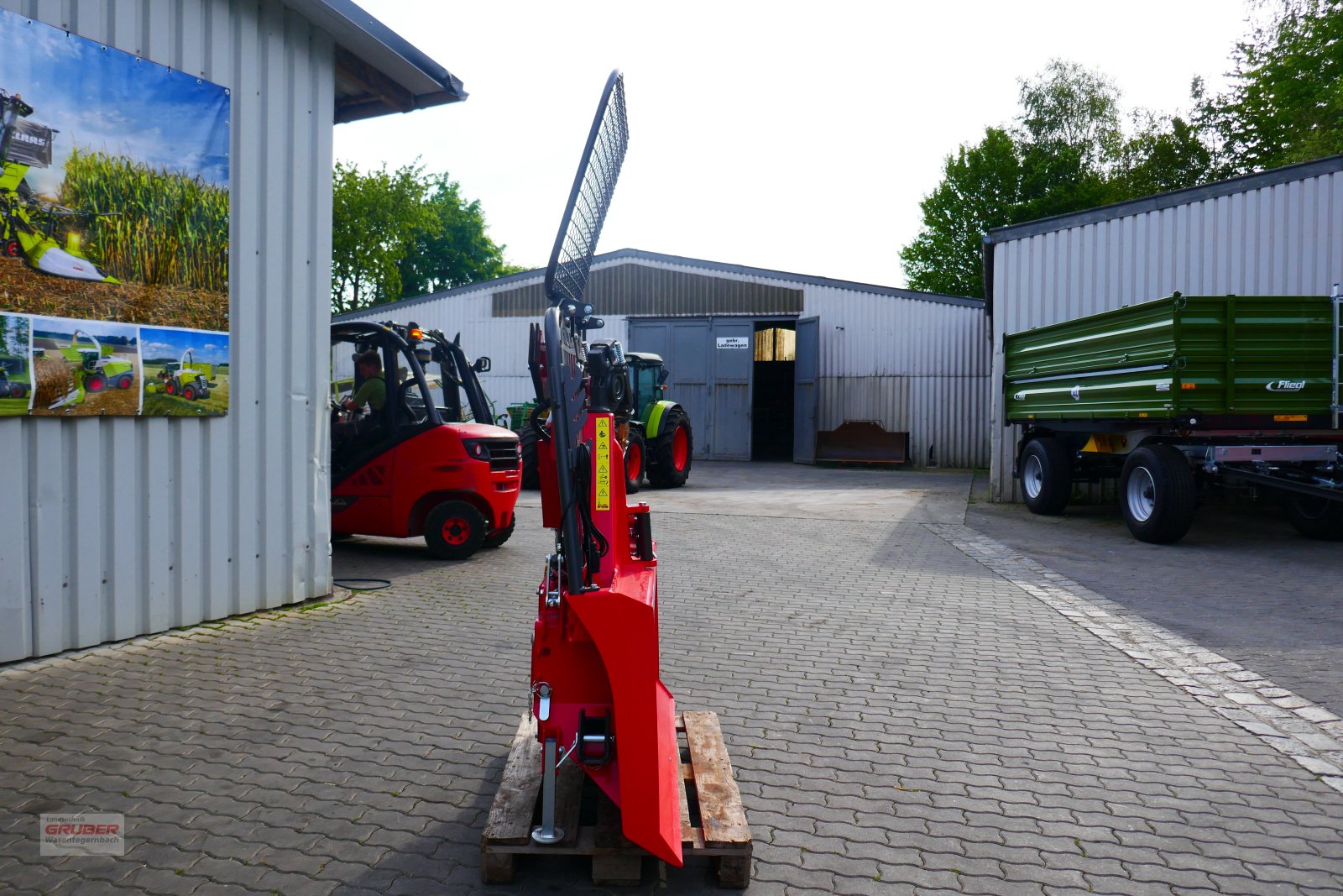 Seilwinde van het type Krpan 5,5 EH - hydr. Seilausstoß mit Funkbedienung, Neumaschine in Dorfen (Foto 8)