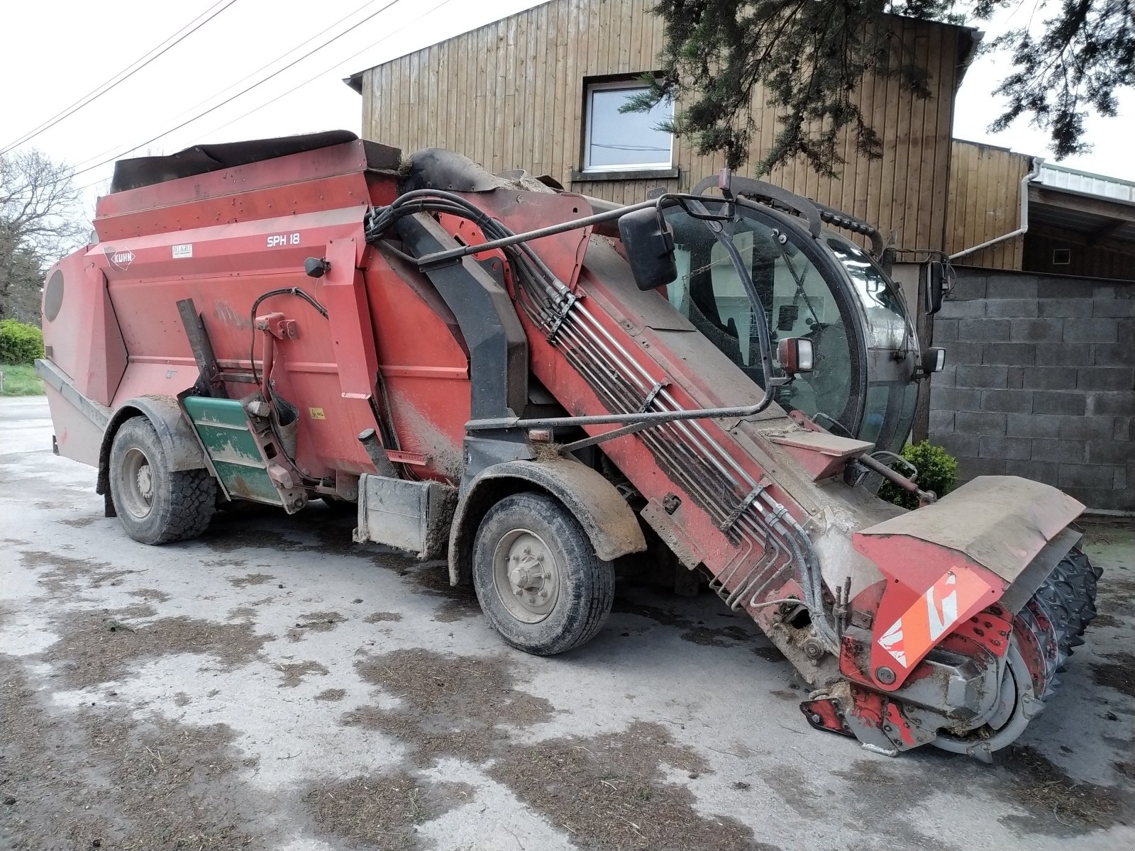 Selbstfahrer Futtermischwagen des Typs Kuhn SPH 14, Gebrauchtmaschine in Aurach am Hongar (Bild 4)