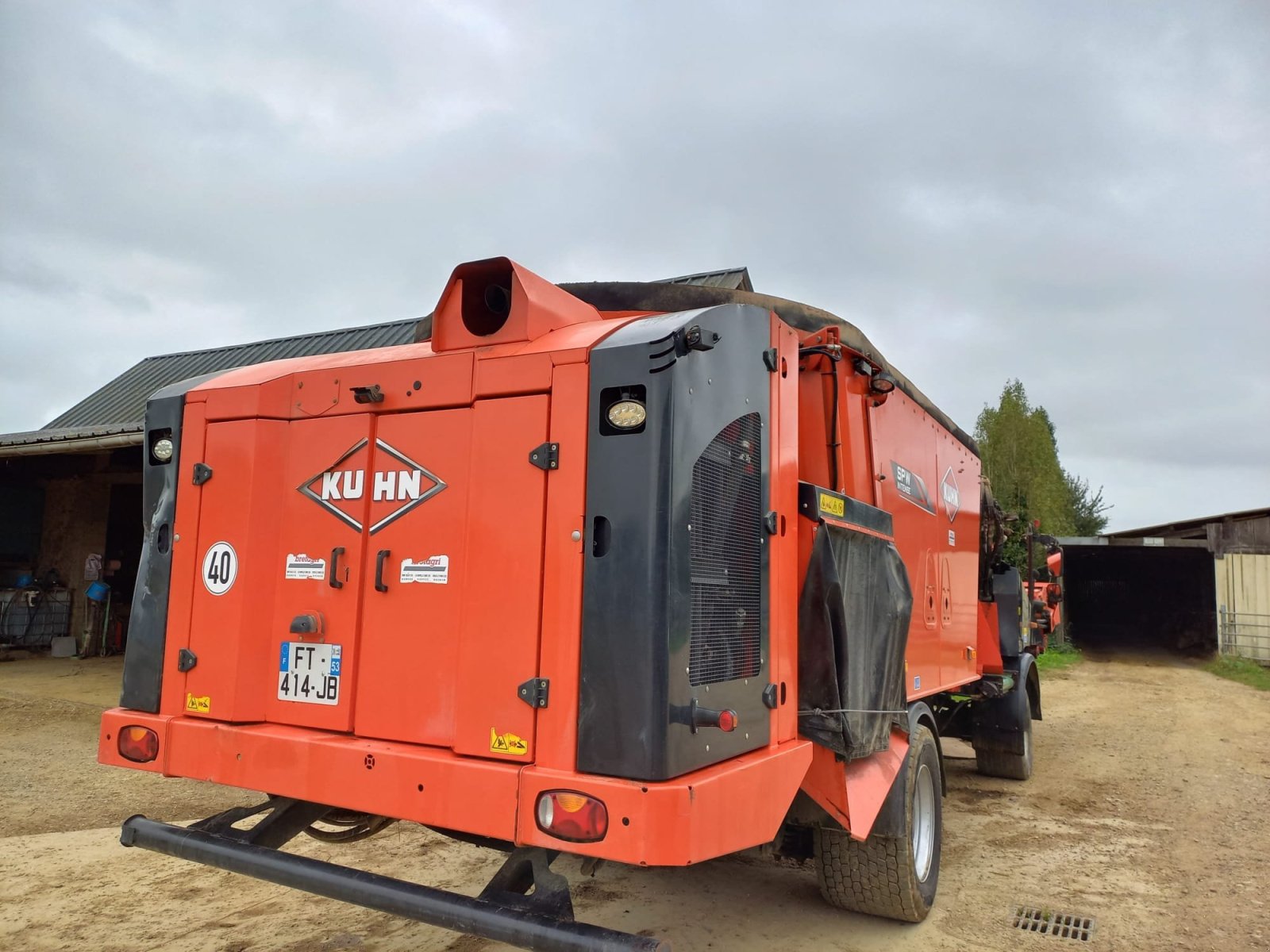 Selbstfahrer Futtermischwagen of the type Kuhn SPW INTENSE 19.2 CL, Gebrauchtmaschine in Le Horps (Picture 5)