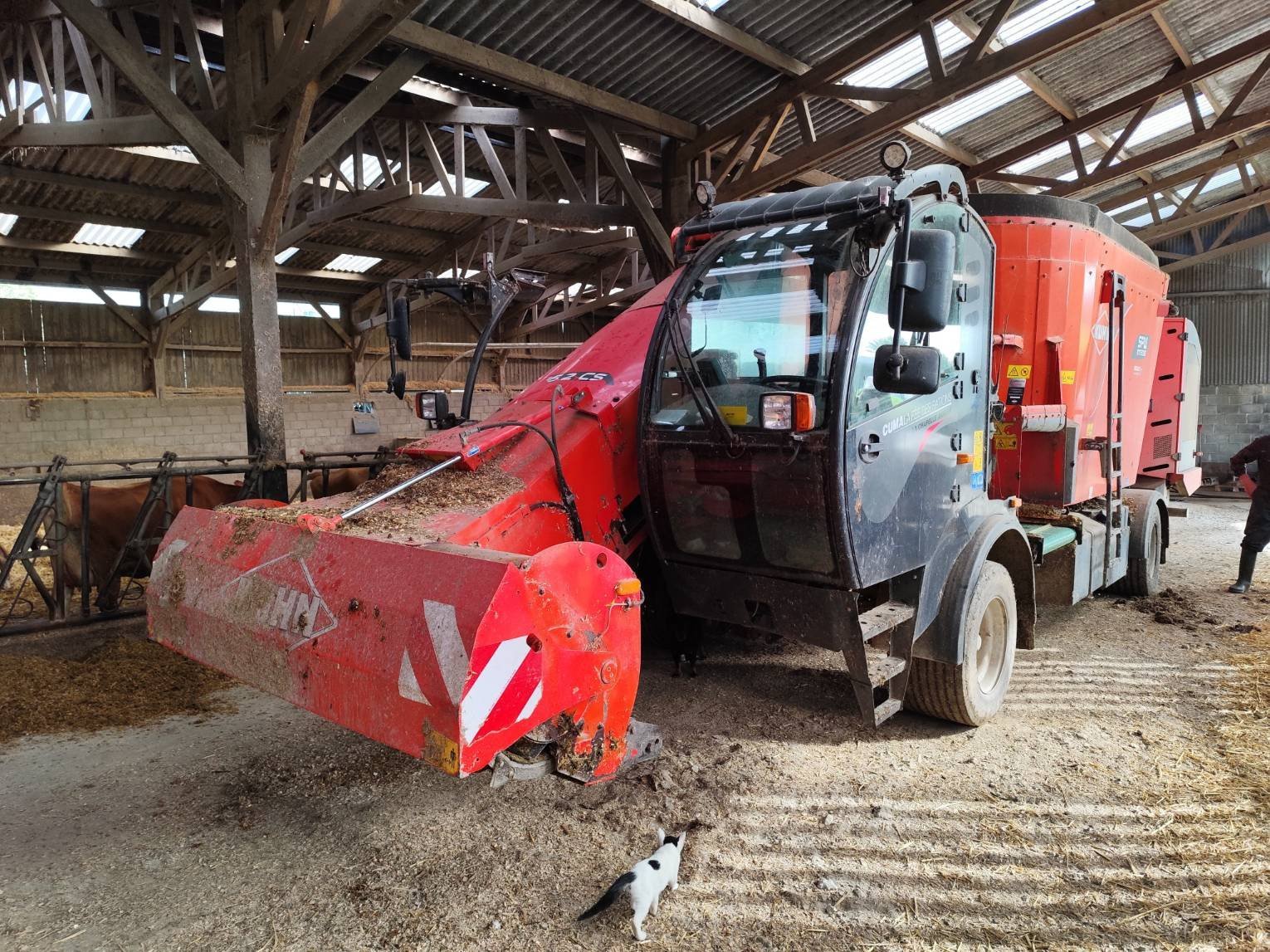 Selbstfahrer Futtermischwagen van het type Kuhn SPW16, Gebrauchtmaschine in Le Horps (Foto 2)