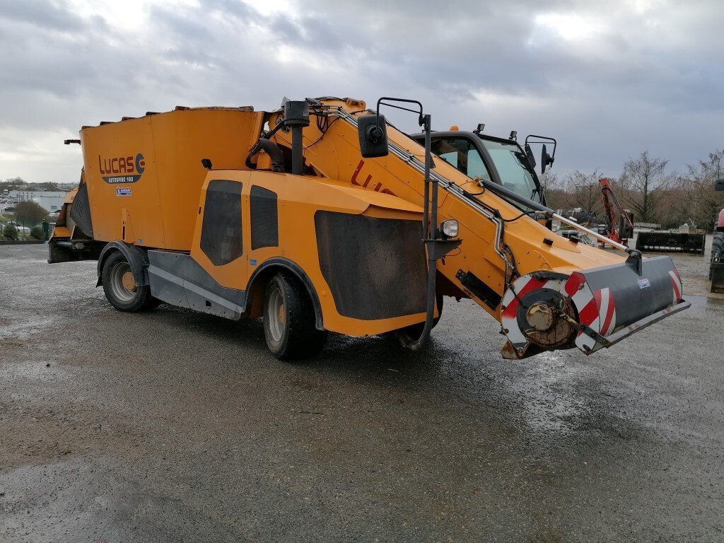 Selbstfahrer Futtermischwagen tip Lucas AUTOSPIRE 160, Gebrauchtmaschine in Montenay (Poză 8)